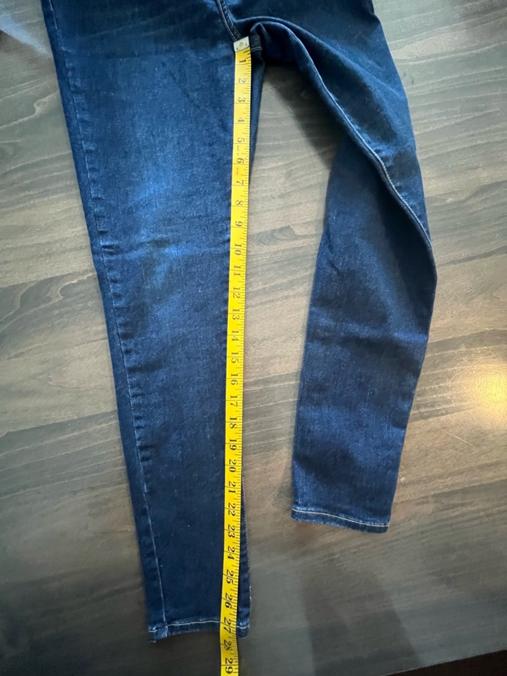 Women’s Levi’s 720 High Rise Super Skinny Jeans
Size W 31 L 28 - Picture 6 of 8